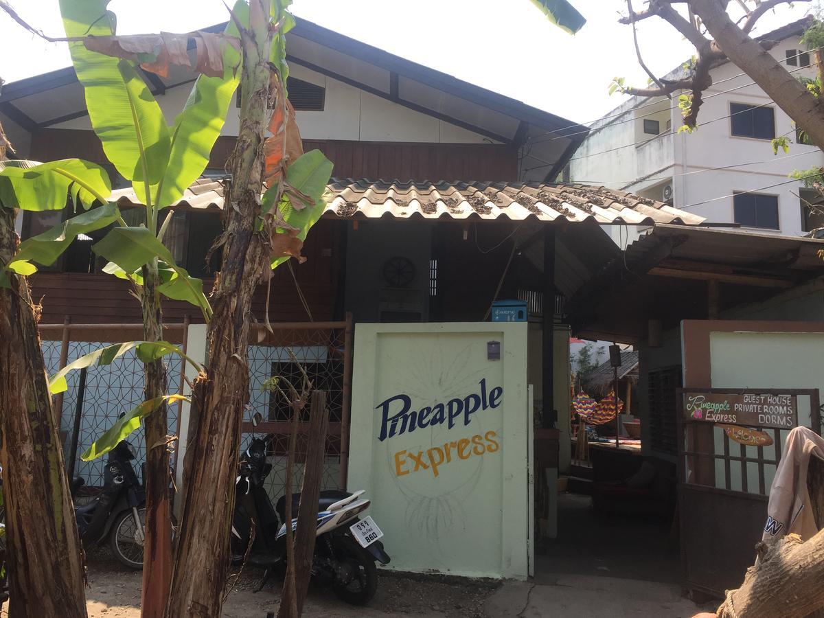 清邁 Pineapple Express酒店 外观 照片